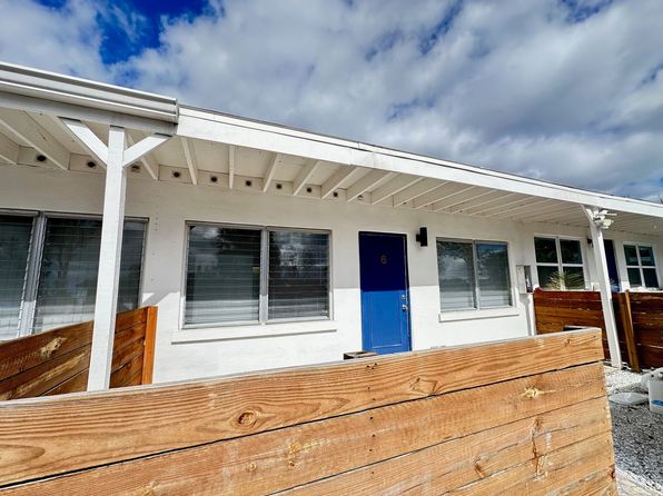 2035 Edgewater Dr APT 6