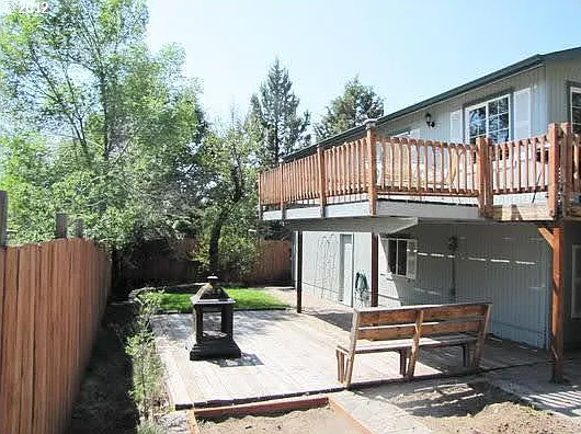 1901 NE Wells Acres Rd — Photo 17