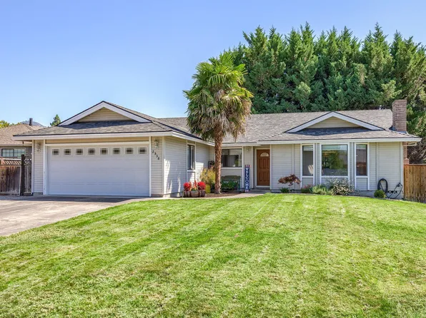 2538 Seville Cir, Medford, OR 97504