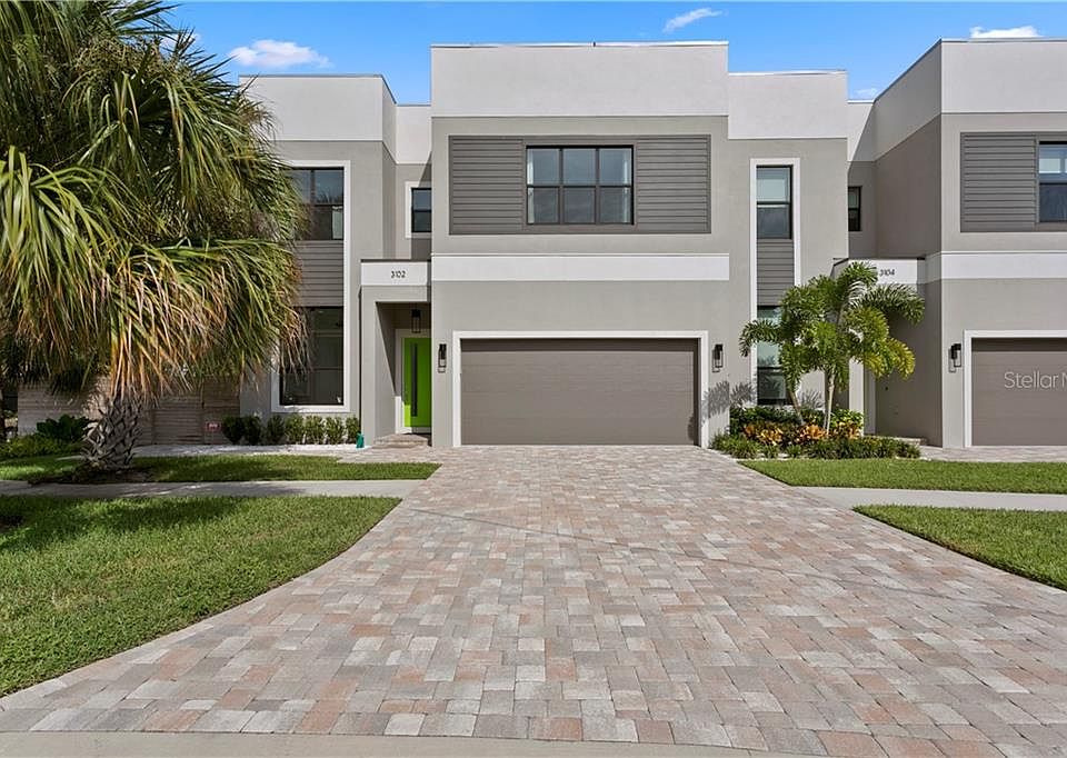 1st image of 3102 S Julia Cir