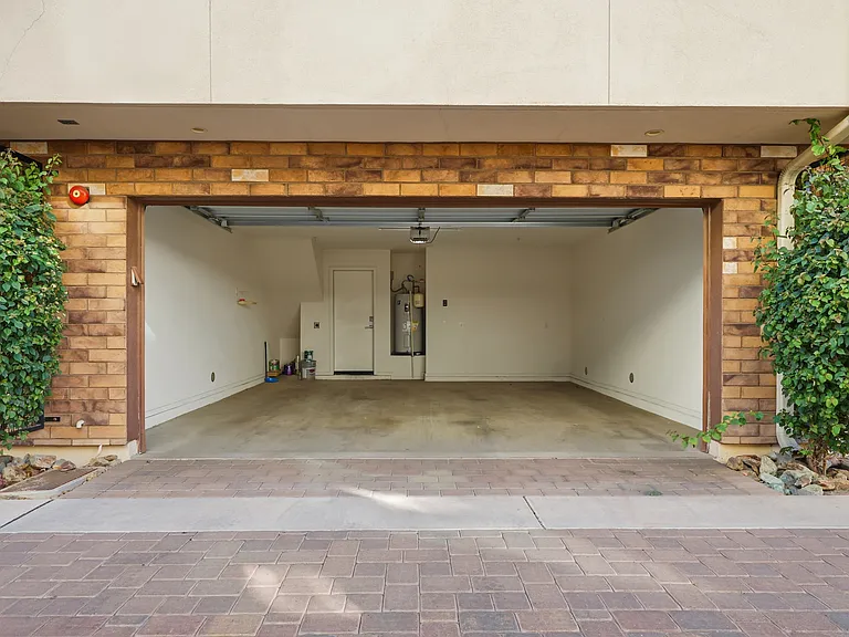820 N 8th Ave #24 — Photo 29