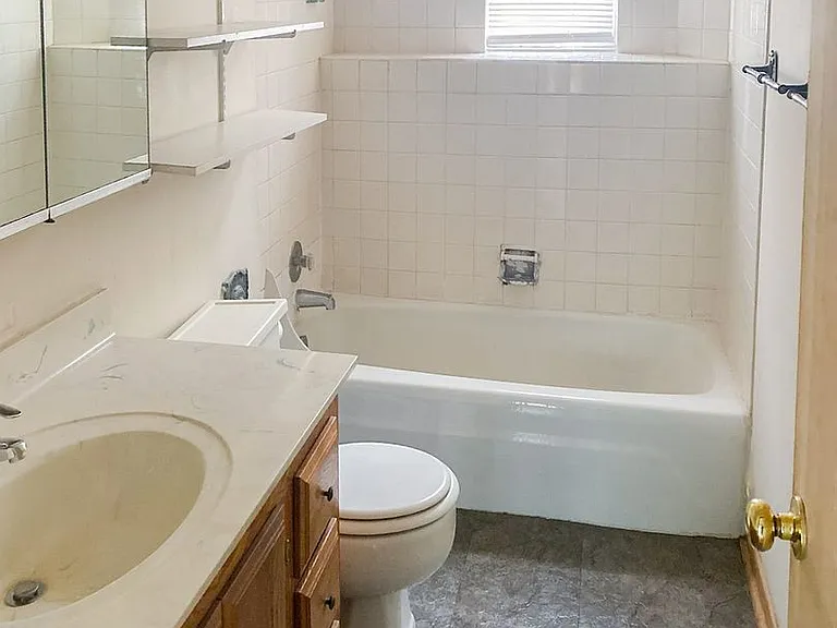 877 W Lill Ave #D3 — Photo 4