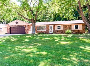 319 Timber Dr, Coloma, MI 49038