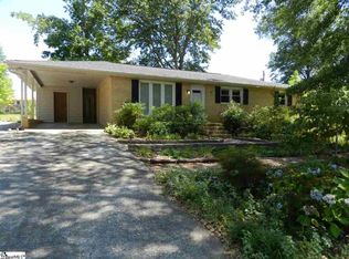 15 Ogden Dr, Greenville, SC 29617