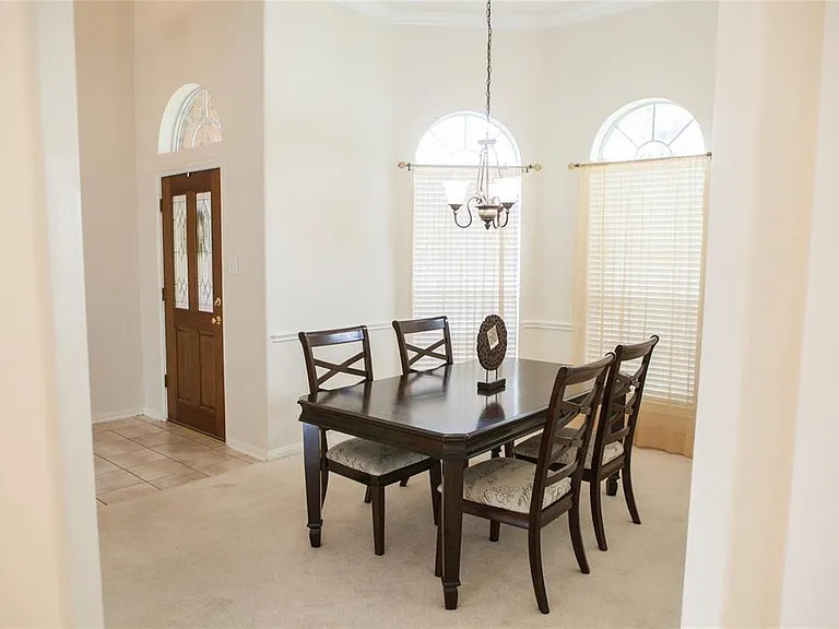 3334 Worthington Dr — Photo 3