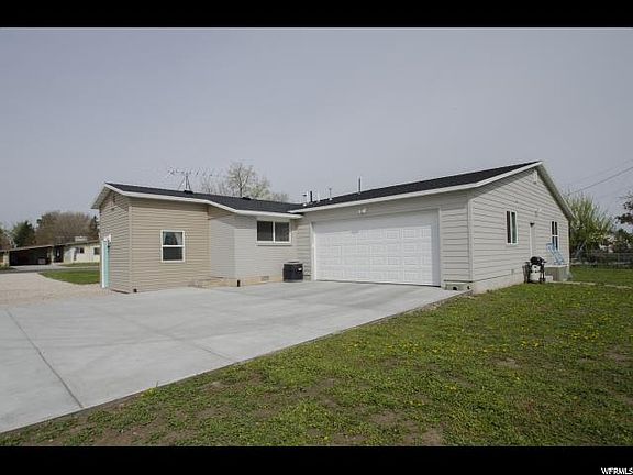 5th image of 2260 N 4425 W