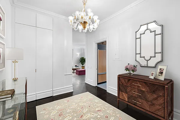 Sold by Douglas Elliman | media 15