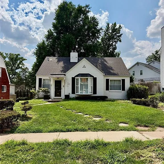 1923 Parkridge Ave — Photo 11