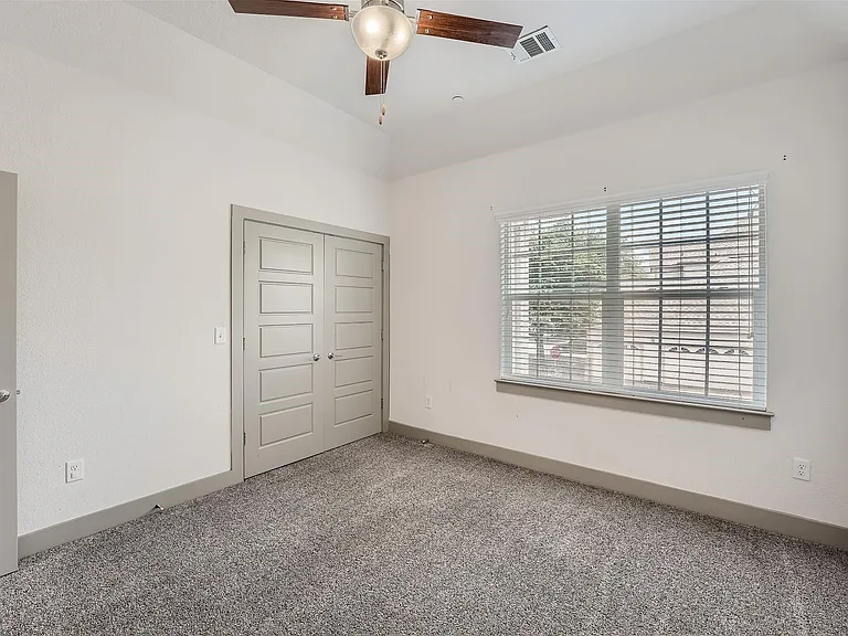 12264 Abbey Glen Ln — Photo 8
