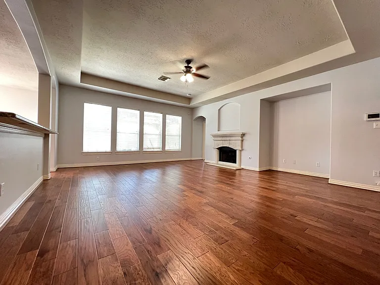 3518 Ellies Ln — Photo 6