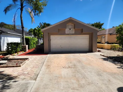 3760 NW 19th St Photo 1 3760 NW 19th St Photo 1