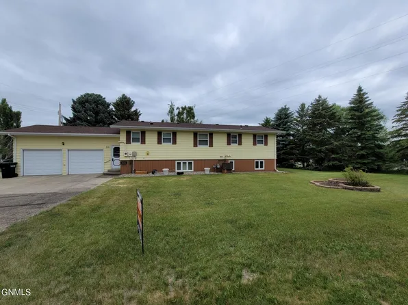 315 W Oak Ave, Linton, ND 58552