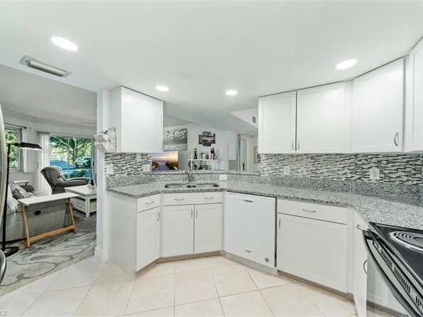 3180 Seasons WAY #908, ESTERO, FL 33928