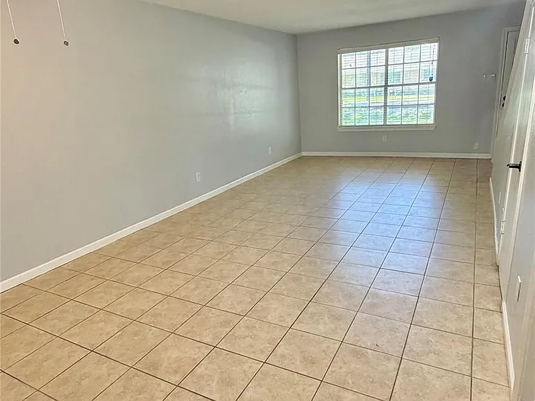 5218 Milwee St #8 — Photo 3