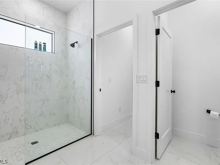 2608 25th St W — Photo 18