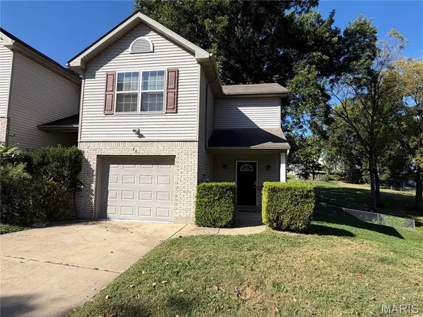 401 Birchwood Ct, Washington, MO 63090