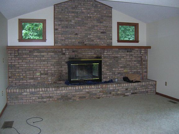 3rd image of 364 Panorama Dr