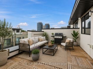 28 Fieldway Rd #58, Toronto, ON M8Z0E3
