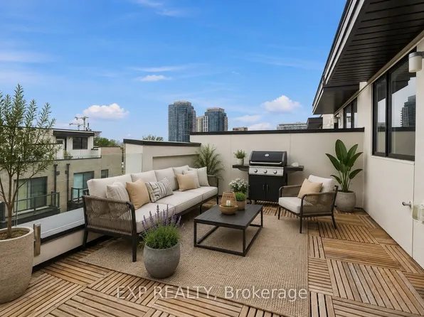 28 Fieldway Rd, Toronto, ON