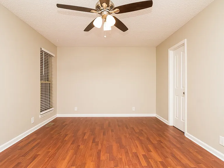 1119 Falling Tree Ct — Photo 10