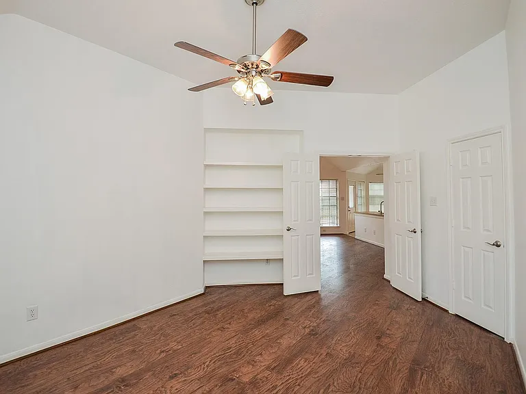 1631 Berkoff Dr — Photo 25