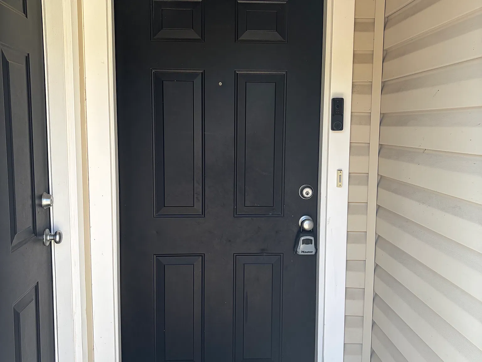 2 bed, 2.5 bath, 1320 sqft, $2,650 — Photo 2