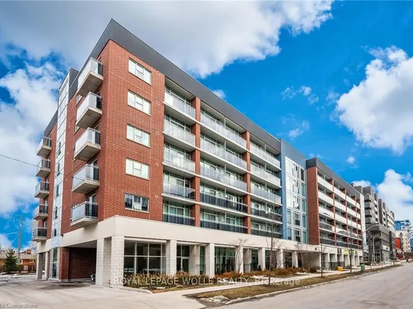 308 Lester St #44, Waterloo, ON N2L 0H9