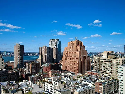 Sold by Sotheby's International Realty | media 1