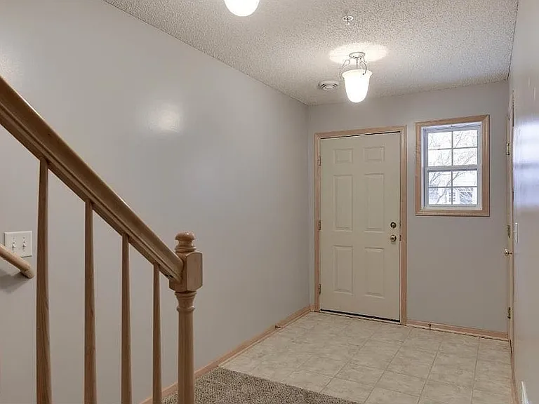 6569 Olive Ln N — Photo 11