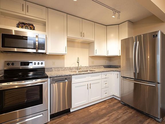 5th image of 4120 Parklawn Ave APT 324