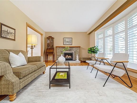 4th image of 224 White Pines Dr