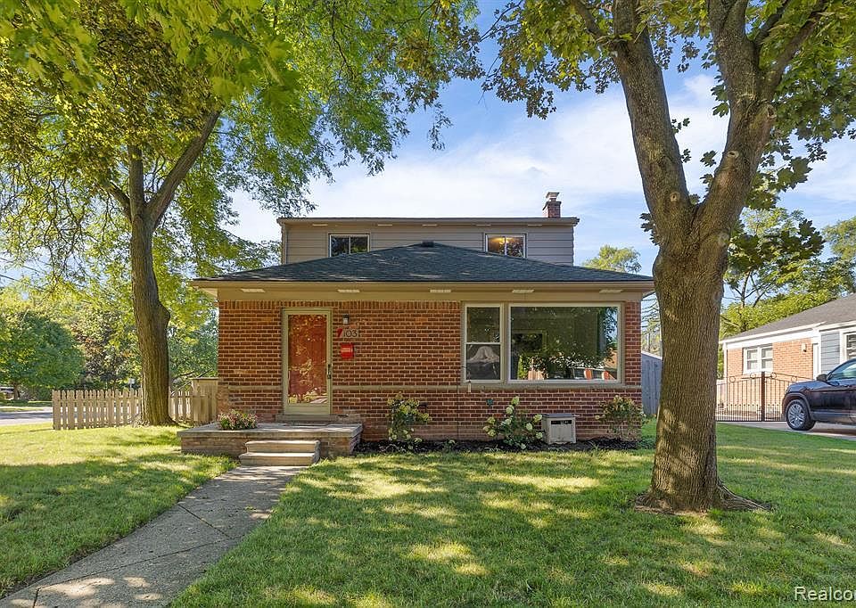 1st image of 103 Charlotte Ave