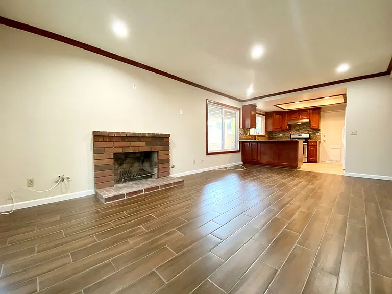 23527 Gold Nugget Ave — Photo 5