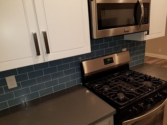 2nd image of 1527 Hi Point St #104