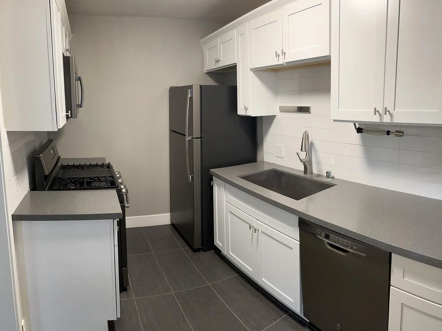 1 bed, 550 sqft, $1,675 — Photo 2