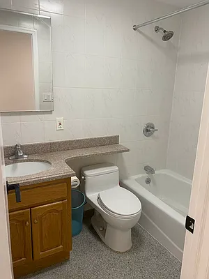 Rented by Reyes & Elsamad Real Estate Group | media 6