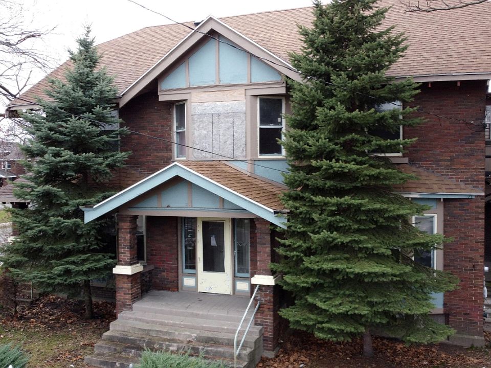 1st image of 805 Grandville Ave SW