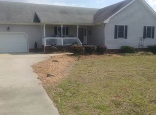 145 Blackfoot Rd, Knotts Island, NC 27950