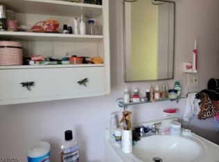 4 Denman Pl, Summit, NJ 07901