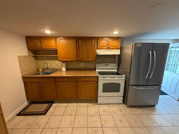 1840 Spur Dr S, Islip Terrace, NY 11752