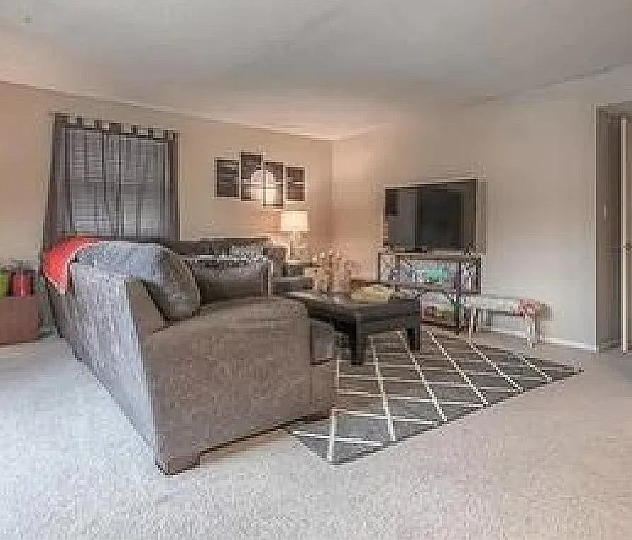 Photo 2 of 23 - 6202 Robinson St #1 - Overland Park, KS Building Photo - 6202 Robinson St #1