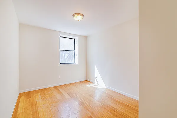 Rented by Tesla Realty Group LLC | media 34