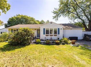 49 Hillcrest Dr, Spencerport, NY 14559