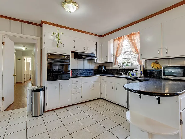 366 Brewer Dr — Photo 10