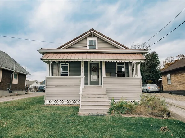 2015 Philadelphia St, Indiana, PA 15701