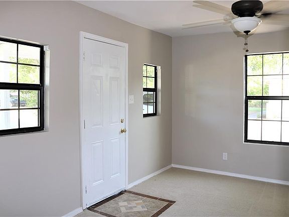 4th image of 100 N Normandale St