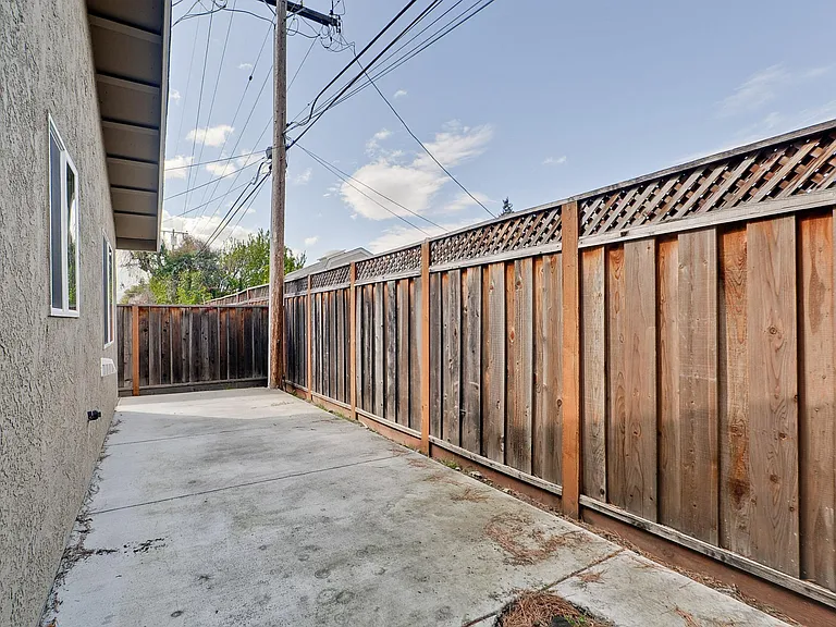 18701 Newsom Ave — Photo 51
