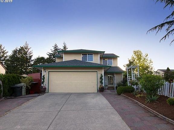 2nd image of 1301 SE 61st Pl