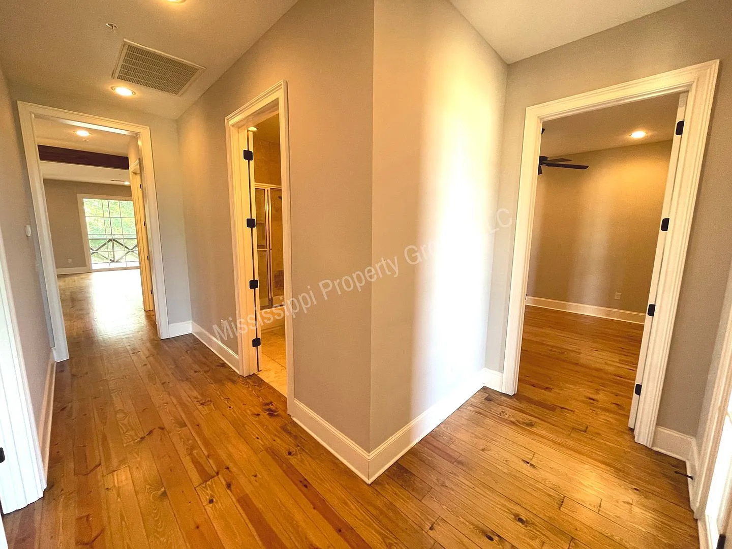 3BR/3BA For Rent — Photo 3