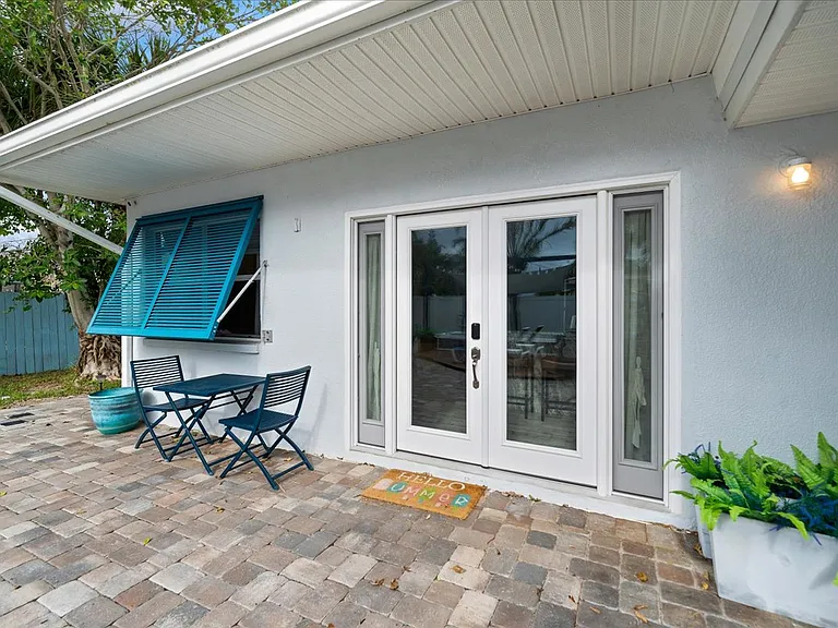 120 Flamingo Dr #1 — Photo 14